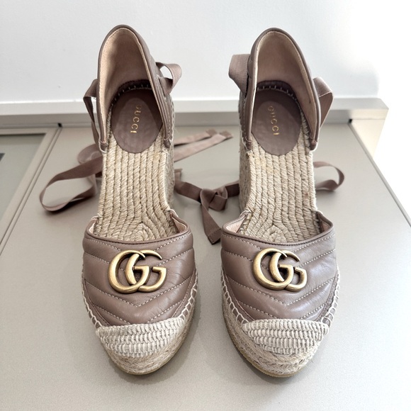 GUCCI Double G Logo Espadrilles - never worn! - Picture 1 of 4